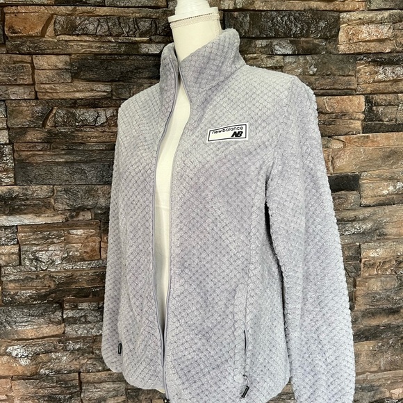 New Balance Gray Teddy Jacket Soft Quilted Design - Picture 1 of 13